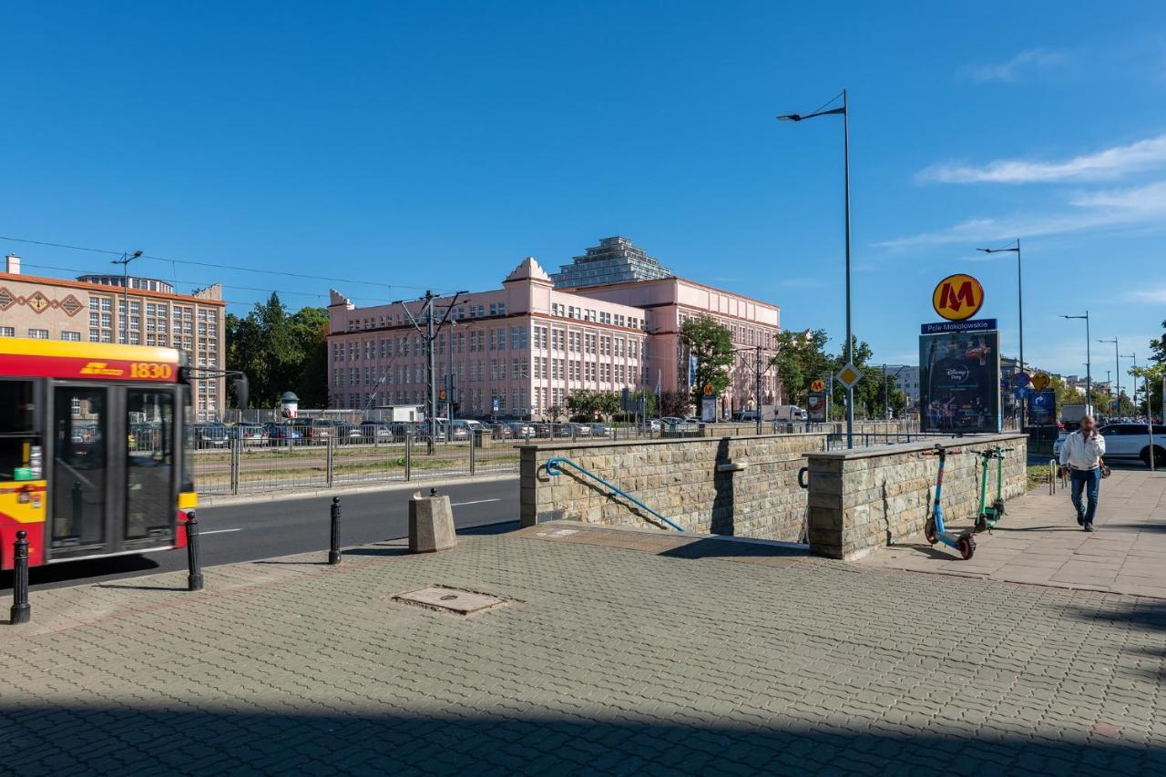 Apartment Batorego 16 Yellow Prywatne Mieszkanie 300m Od Metro Pole Mokotowskie I Sgh Samodzielne Zameldowanie! Self Check-in System!